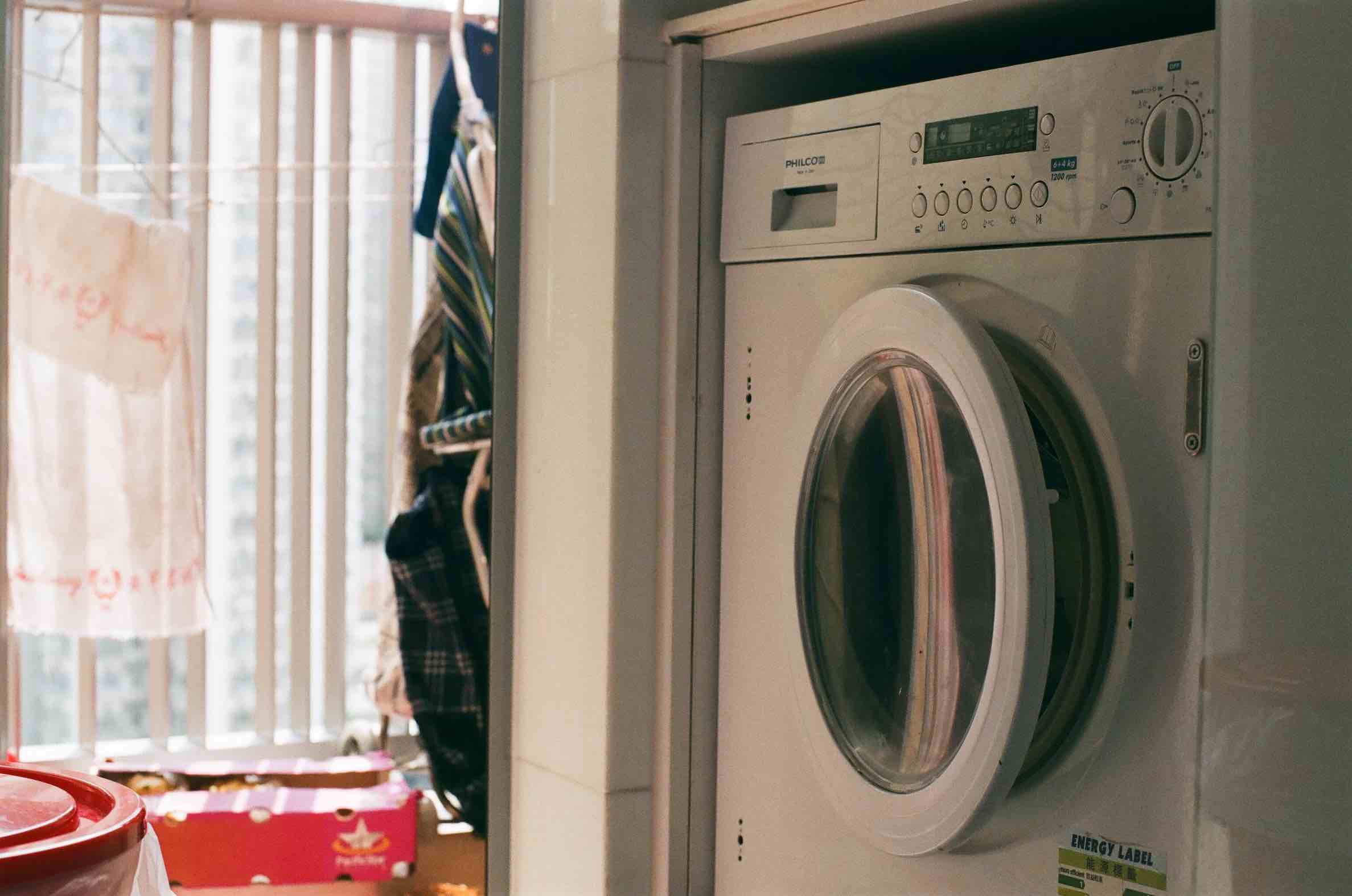 Clothes dryer vs clothes rack dryer — which is better?