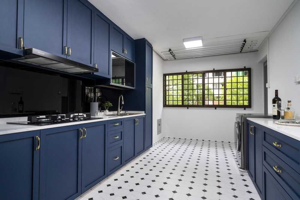 minimalist kitchen with countertop and kitchen window