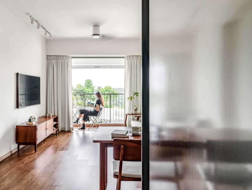 scandinavian living room with vinyl flooring and tv console